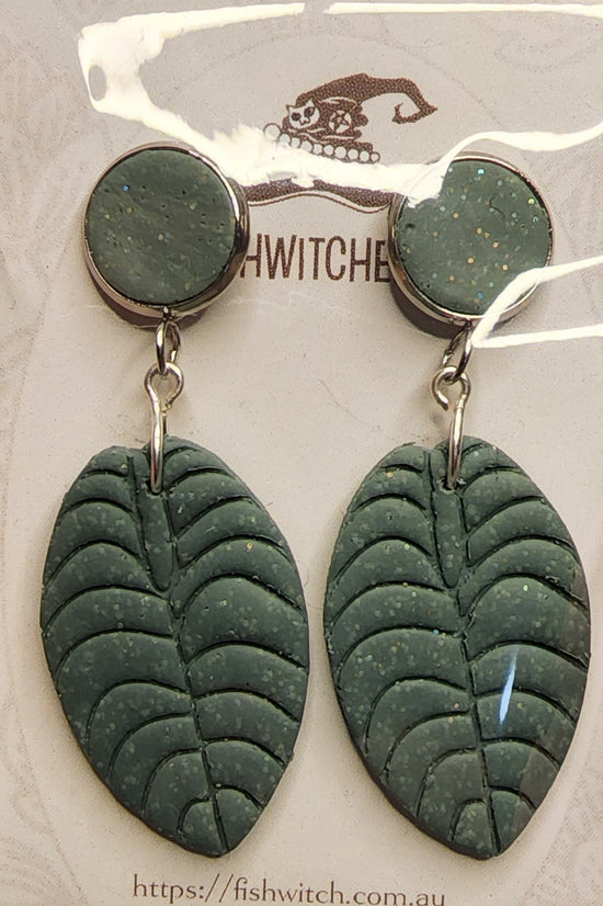 Plant Earring 